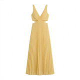Robe Longue Plissée à Col en V avec Découpes Latérales et Dos Nu