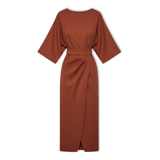 Robe longue femme à manches chauve-souris et taille marquée silhouette fluide
