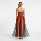 Robe Longue Évasée à Épaules Dénudées avec Détails Ajourés et Imprimé Dégradé