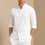 Chemise classique à col montant en blanc