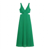 Robe Longue Plissée à Col en V avec Découpes Latérales et Dos Nu