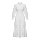 Robe Longue en Dentelle Ajourée avec Manches Bouffantes et Col Montant