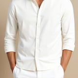 Chemise classique à col montant en blanc