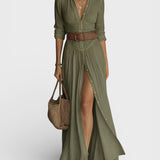 Amélia — Robe maxi élégante avec col