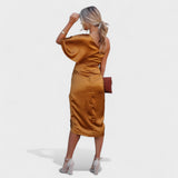 Cátia - Robe Brillante en Satin