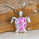 Collier Pendentif Tortue en Opale Feu Verte Vintage