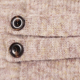 Harlow | Cardigan en tricot côtelé couleur avoine avec patte à boutons