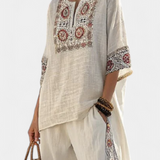 Tiziana – blouse brodée essentielle et pantalons larges