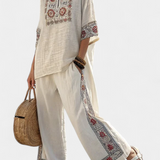 Tiziana – blouse brodée essentielle et pantalons larges